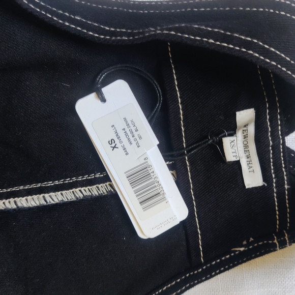 *WEWOREWHAT* NWT Black denim overalls - Picture 3 of 9